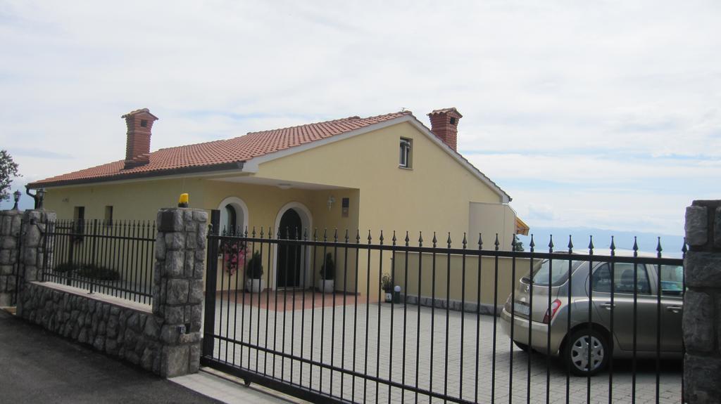Apartments Villa Krasa Lovran Exterior foto